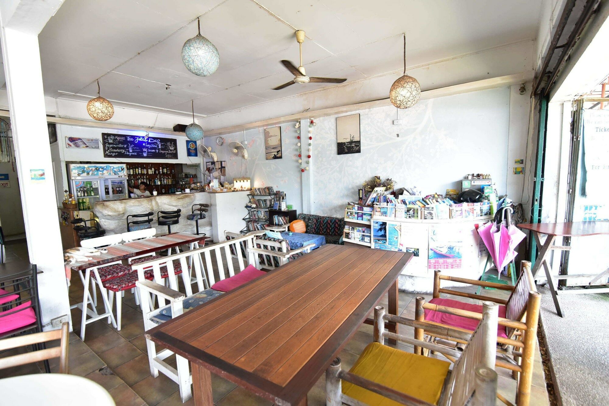 Blue Juice Hotel Krabi town Екстериор снимка